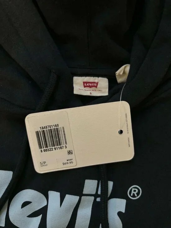 Levi's Relaxed Graphic Hoodie in Caviar - Brand New - Size S - Picture 6 of 7